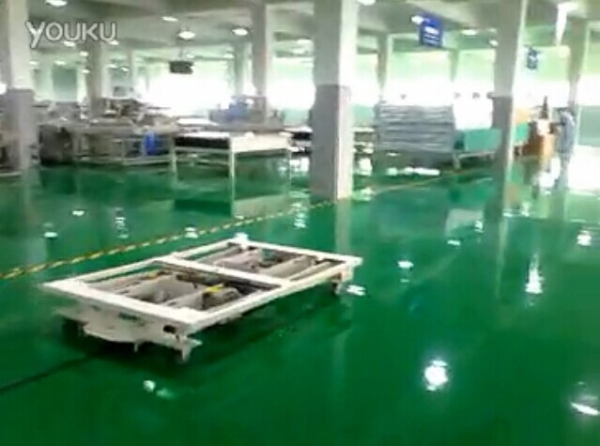 東莞瑞鵬機(jī)器人舉升型AGV