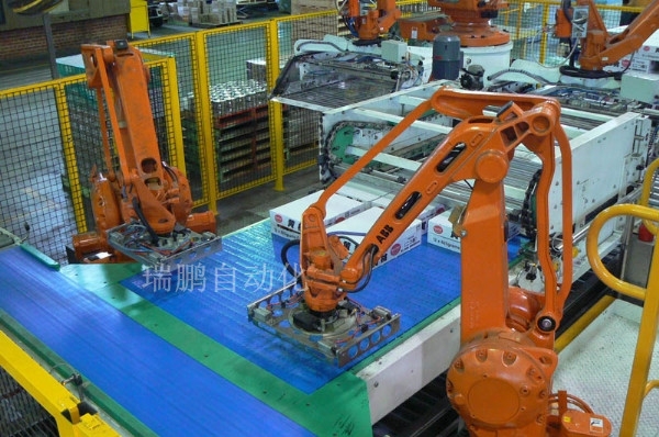 工業(yè)機(jī)器人 工業(yè)機(jī)器人